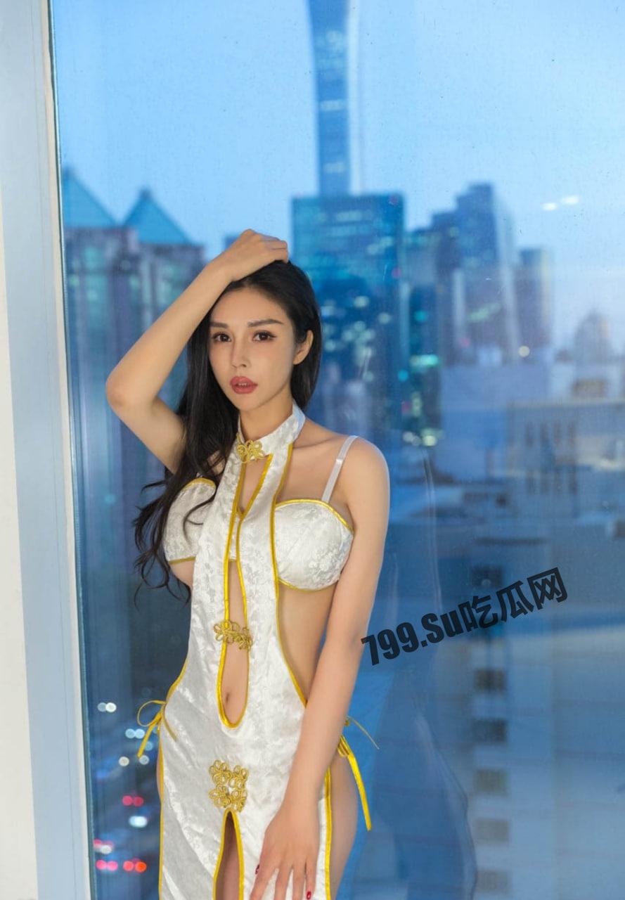 网红 重磅福利私房售价200元大作 秀人网网红 田冰冰 大尺度作品+土豪约啪视频-7